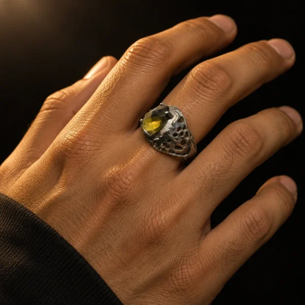 Dar Talisman — djinn ring — Jinn Protection Ring — Worn on Hand Dar Talisman — djinn ring — Jinn Protection Ring — ring worn on a hand